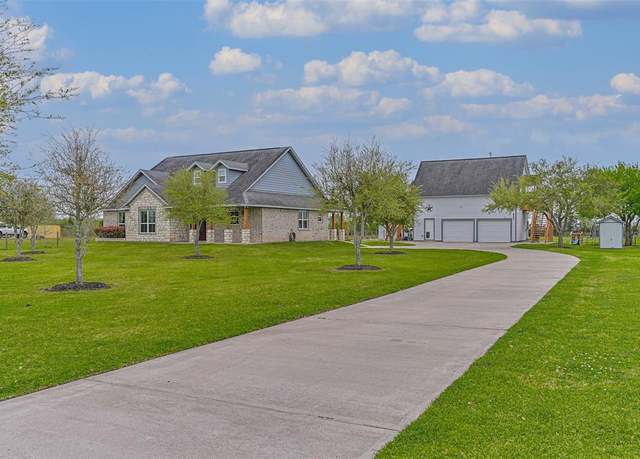 Property at 2205 Avenue J, Santa Fe, TX 77510, 3 beds, 2 baths