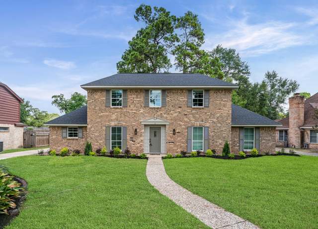 Property at 10722 Glenway Dr, Houston, TX 77070, 4 beds, 2.5 baths