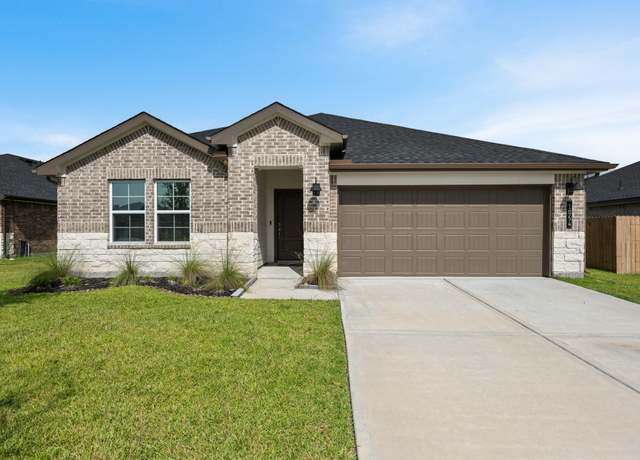Property at 1054 Great Barracuda Ln, Alvin, TX 77511, 4 beds, 2 baths
