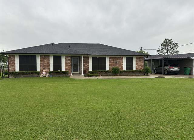 Property at 4060 Dubuque Pkwy, Rosharon, TX 77583, 3 beds, 2 baths