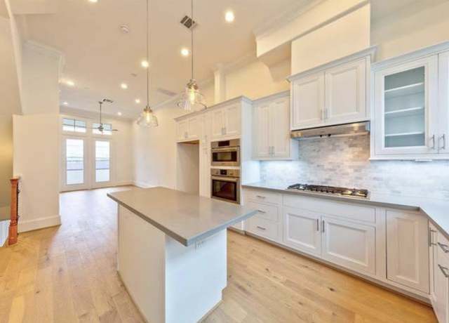 Property at 4041 Leeland St, Houston, TX 77023, 2 beds, 3.5 baths