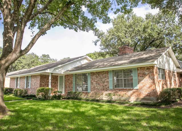 Property at 1600 Reimer St, Brenham, TX 77833, 3 beds, 2.5 baths