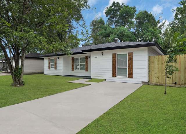 Property at 2704 Morningside Ln, Pasadena, TX 77506, 4 beds, 1 bath