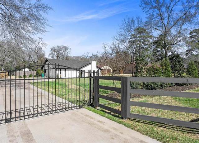Property at 2847 Avenue M Ext, Conroe, TX 77301, 4 beds, 2.5 baths