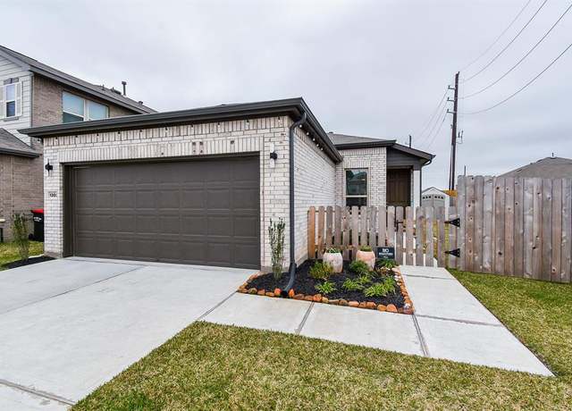 Property at 1302 Oroville Ct, Rosharon, TX 77583, 2 beds, 2 baths