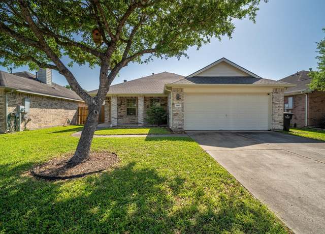 Property at 999 Hamilton St, Alvin, TX 77511, 4 beds, 2 baths