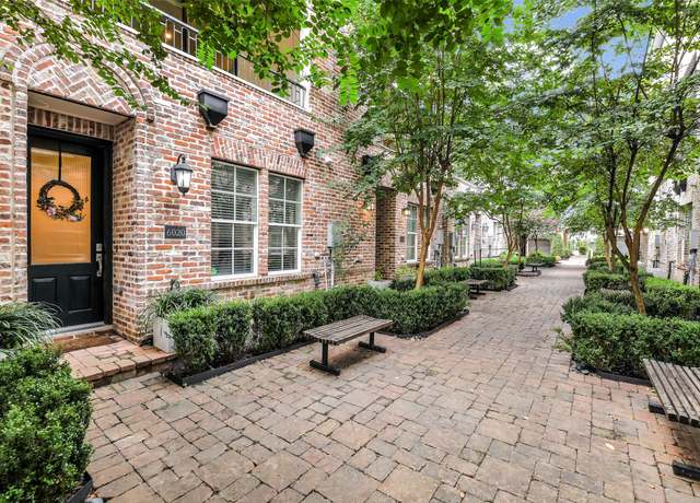 Property at 6020 Kansas St, Houston, TX 77007, 3 beds, 3.5 baths