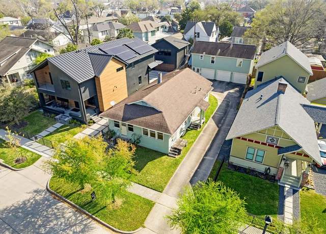 Property at 824 Cortlandt St, Houston, TX 77007, 4 beds, 4 baths
