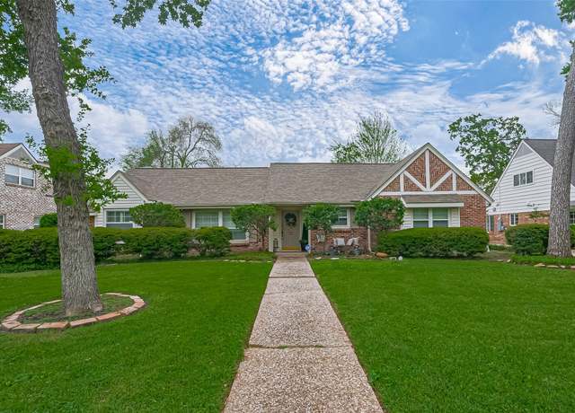 Property at 330 N Wilcrest Dr, Houston, TX 77079, 4 beds, 2 baths