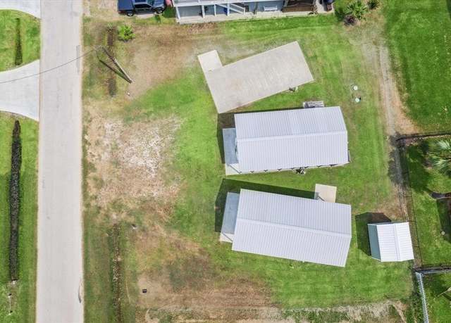 Property at 884 S Oneal Rd, Crystal Beach, TX 77650