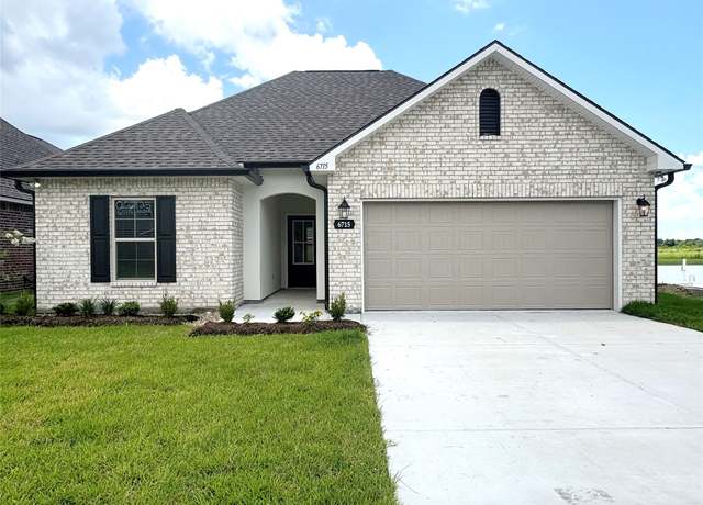 Property at 6715 Arbor Way, Orange, TX 77630, 3 beds, 2 baths