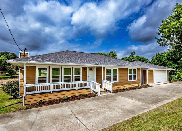 Property at 280 Crestmont St, Point Blank, TX 77364, 3 beds, 2 baths