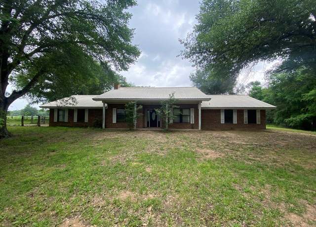 Property at 410 Lcr 890, Jewett, TX 75846, 5 beds, 3 baths