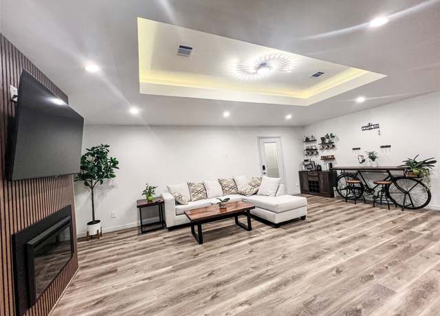 Property at 11507 Willwood Dr, Houston, TX 77072, 3 beds, 2 baths