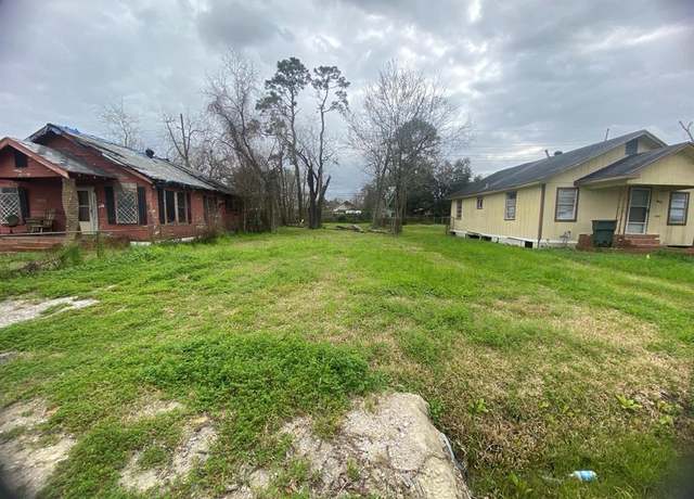 Property at 2545 Euclid St, Beaumont, TX 77705