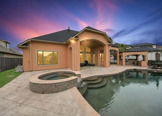 Property at 2256 Lake Cove Way, Seabrook, TX 77586, 5 beds, 4 baths