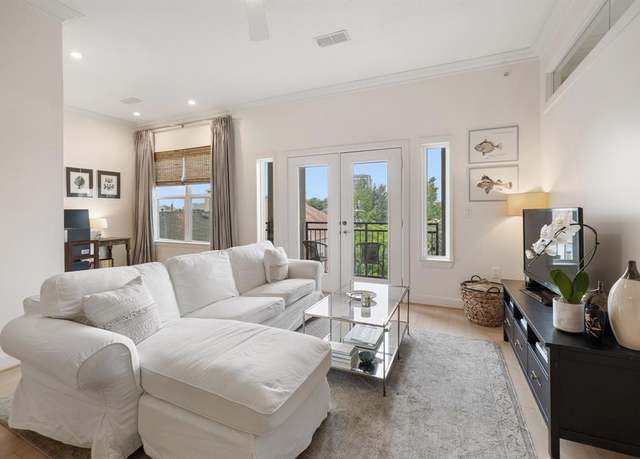 Property at 1010 Rosine St #309, Houston, TX 77019, 1 bed, 1 bath