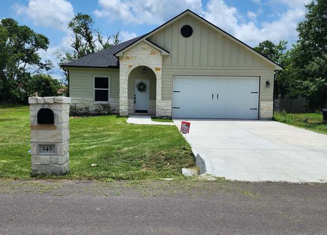 Property at 145 W Jackson St, West Columbia, TX 77486, 4 beds, 2 baths