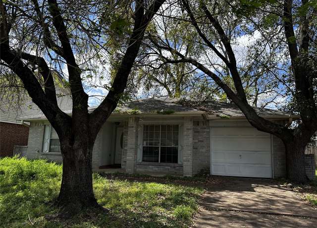 Property at 7535 Weatherhill Ln, Houston, TX 77041, 2 beds, 1.5 baths