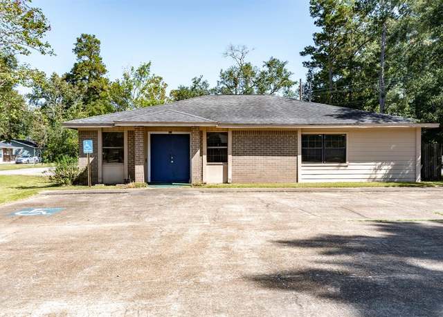 Property at 206 S Fenner Ave, Cleveland, TX 77327, 3 beds, 1 bath