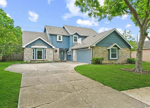 Property at 417 W Hillary Cir, Sugar Land, TX 77498, 5 beds, 2.5 baths