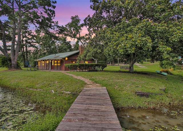 Property at 11124 Quinlan North Lake Dr, Conroe, TX 77303, 2 beds, 1 bath