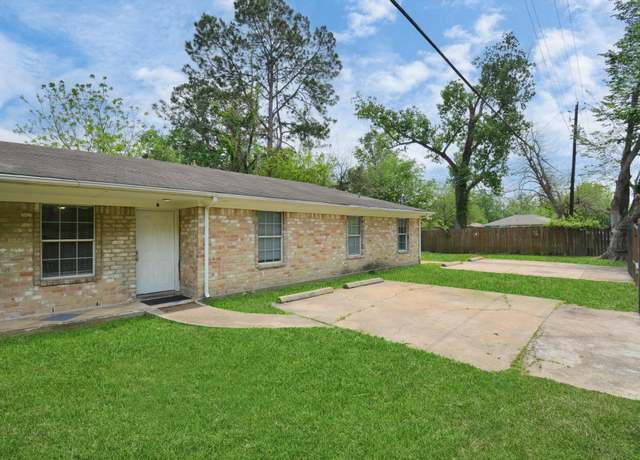 Property at 8622 Elbert St Unit A and B, Houston, TX 77028, 6 beds, 2 baths