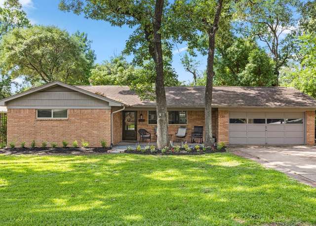 Property at 1311 Lehman St, Houston, TX 77018, 3 beds, 2 baths
