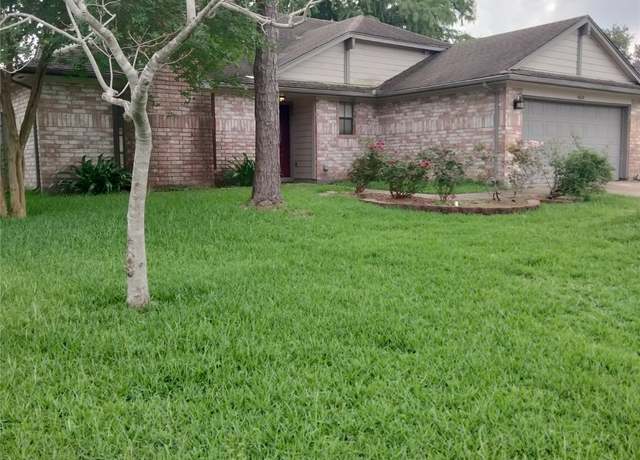 Property at 4614 Pecan Grove Dr, Pearland, TX 77584, 4 beds, 3 baths