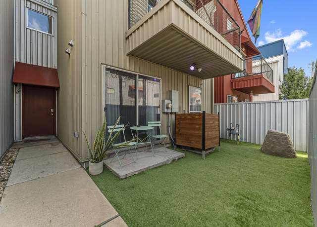 Property at 1215 Arthur St, Houston, TX 77019, 2 beds, 3 baths