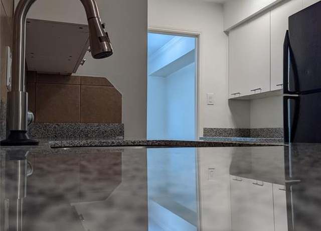 Property at 355 N Post Oak Ln #744, Houston, TX 77024, 1 bed, 1 bath