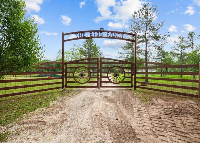 Property at 1887 County Road 3011, Dayton, TX 77535, 1 bed, 1.5 baths