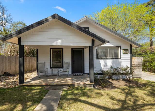 Property at 206 Murray St, Conroe, TX 77301, 2 beds, 1 bath