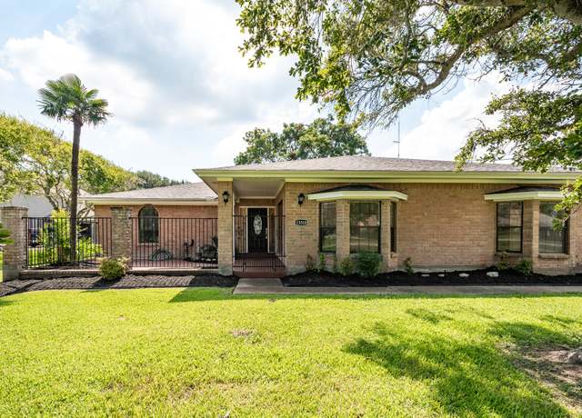 Property at 13310 Bay Pl, Beach City, TX 77523, 3 beds, 2 baths