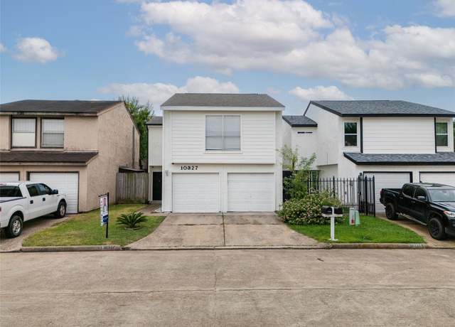 Property at 10327 Gladewood Dr, Houston, TX 77041, 3 beds, 2.5 baths