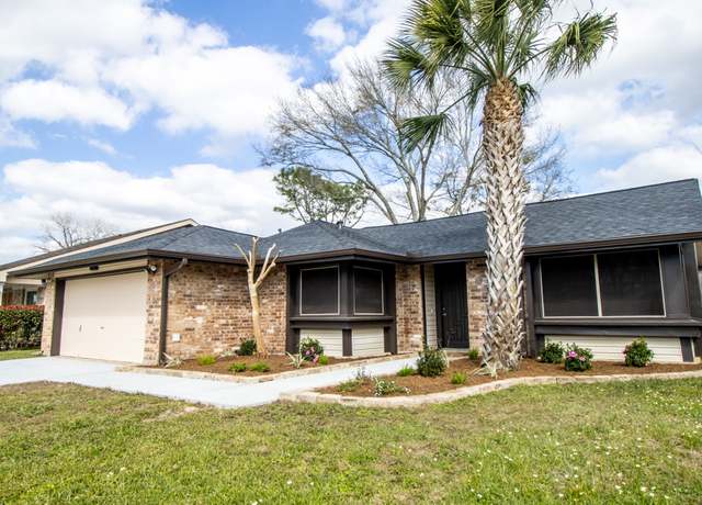 Property at 9407 Denbridge Dr, Houston, TX 77083, 3 beds, 2 baths
