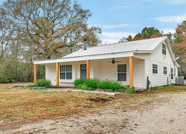 Property at 11493 Magnolia Bend Dr, Conroe, TX 77302, 4 beds, 3 baths