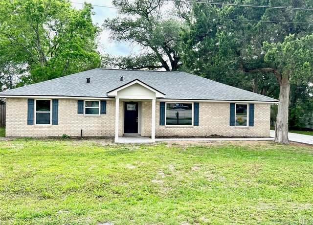 Property at 813 Cedar Lawn Dr, Alvin, TX 77511, 3 beds, 2 baths