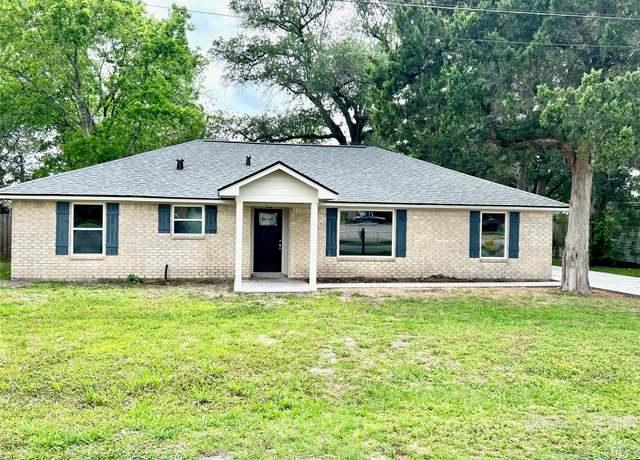 Property at 813 Cedar Lawn Dr, Alvin, TX 77511, 3 beds, 2 baths