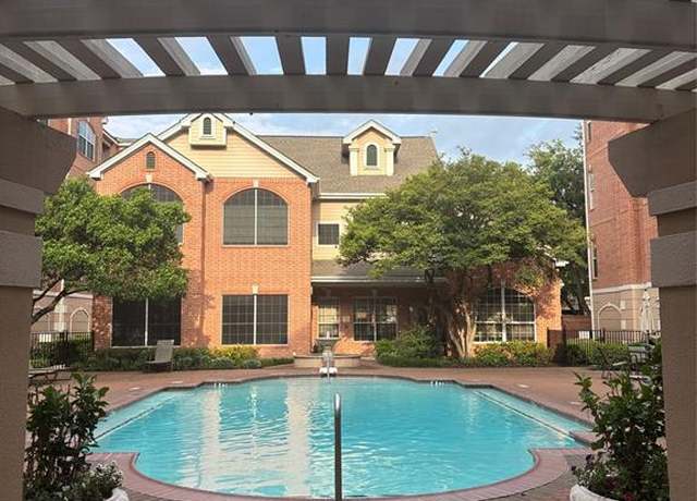 Property at 2111 Welch St Unit B311, Houston, TX 77019, 2 beds, 1.5 baths