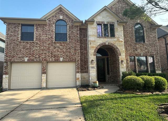 Property at 13412 Great Creek Dr, Pearland, TX 77584, 4 beds, 3.5 baths