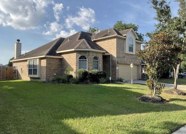 Property at 4320 Blossomwood Dr, League City, TX 77573, 3 beds, 2.5 baths