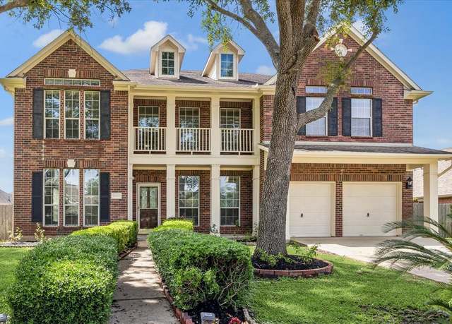 Property at 13822 Blue Vista Dr, Sugar Land, TX 77498, 6 beds, 5 baths