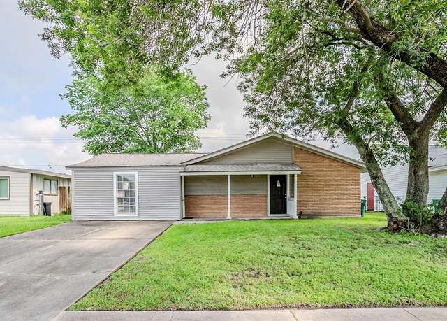 Property at 3705 Crawford Dr, Pasadena, TX 77503, 3 beds, 1 bath