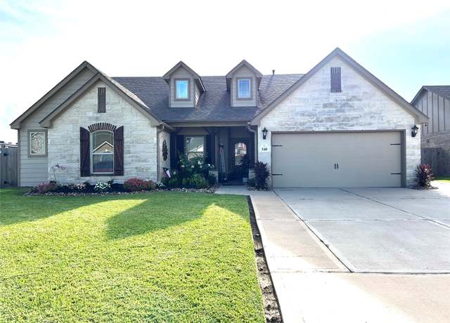 Property at 540 Wellshire Dr, West Columbia, TX 77486, 3 beds, 2.5 baths
