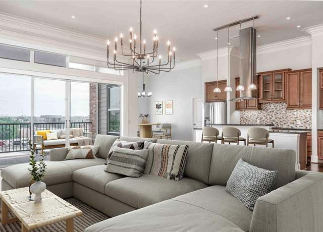 Property at 2510 Travis St #301, Houston, TX 77006, 2 beds, 2.5 baths