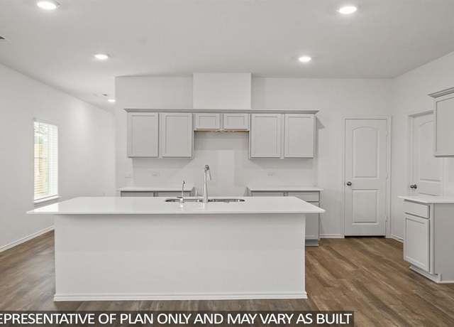 Property at 1350 Heather Rosewood Ln, Conroe, TX 77301, 4 beds, 2.5 baths