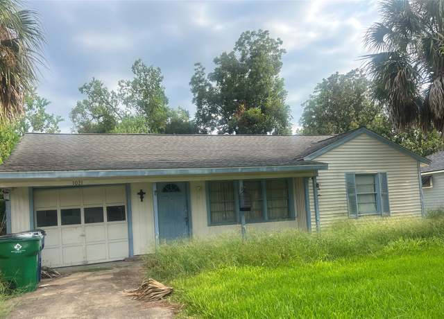 Property at 1021 Wimberly Rd St, Angleton, TX 77515, 2 beds, 1 bath
