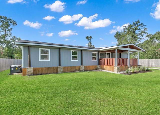 Property at 11636 Old Oaks Ln, Conroe, TX 77385, 3 beds, 2 baths