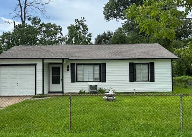 Property at 7605 Delavan Dr, Houston, TX 77028, 2 beds, 1 bath